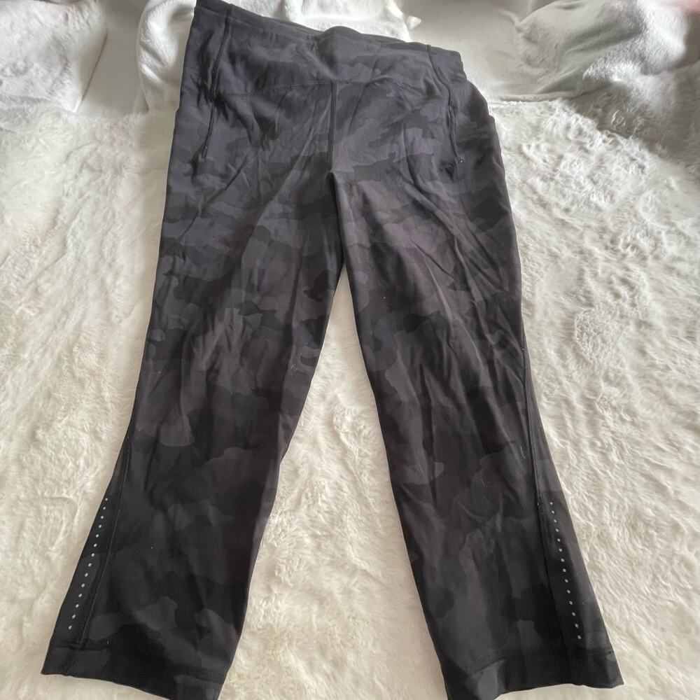 Lululemon Camo Cropped Leggings size 12